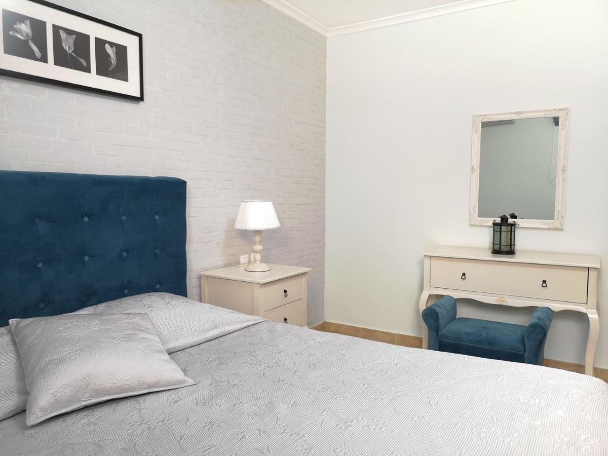 Pirofani Villa Apartments Apolpaina ภายนอก รูปภาพ
