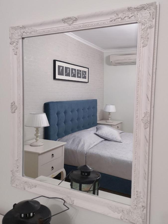 Pirofani Villa Apartments Apolpaina ภายนอก รูปภาพ